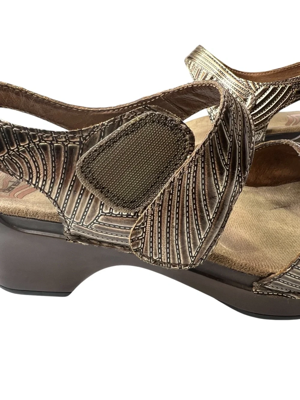Dansko Wedge Sandals Size 39 Metallic Brown Leather Two-Strap Casual Comfort
